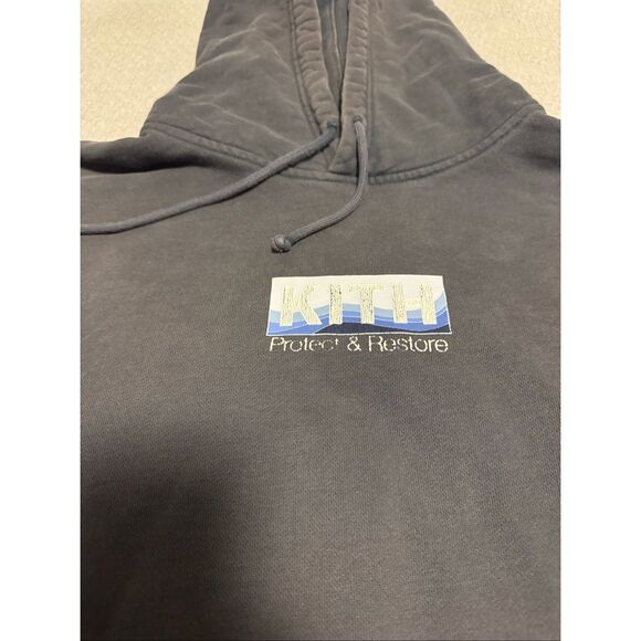 Kith Size XL Protect Restore The Ocean Hoodie Men Used - Picture 5 of 8
